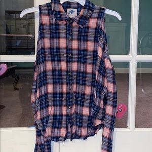 Off shoulder flannel